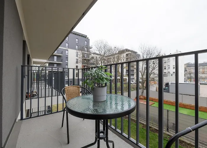 Luxury In City -3- Studio Bright & Secure Free Parking