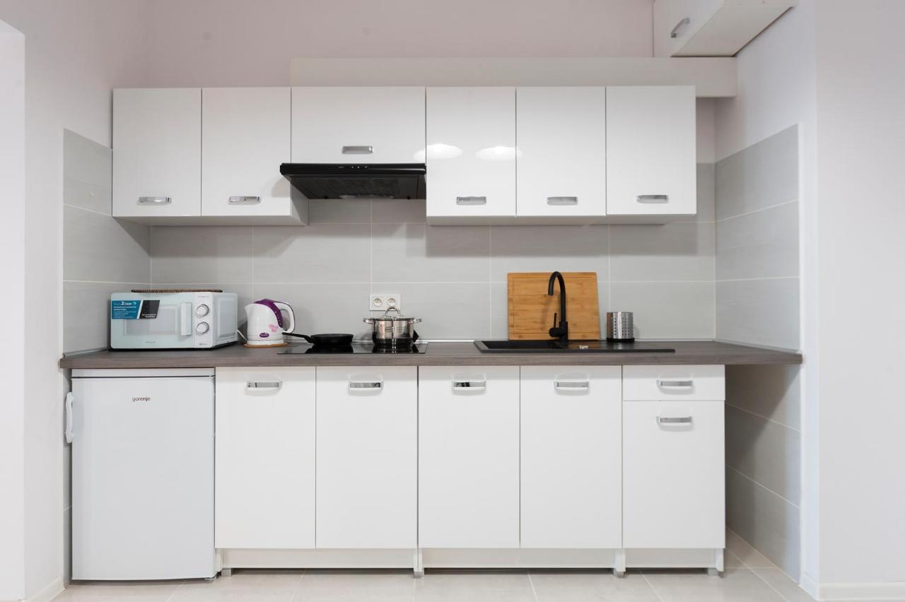 Luxury In -3- Bright & Secure Free Parking Apartment Lodz (Lodz)